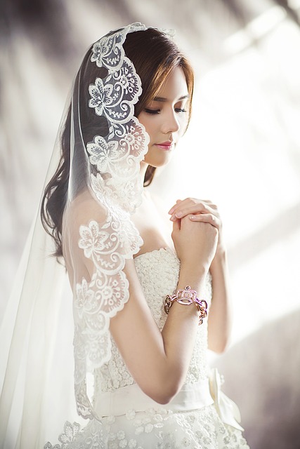 Nádherné a levné svatební šaty